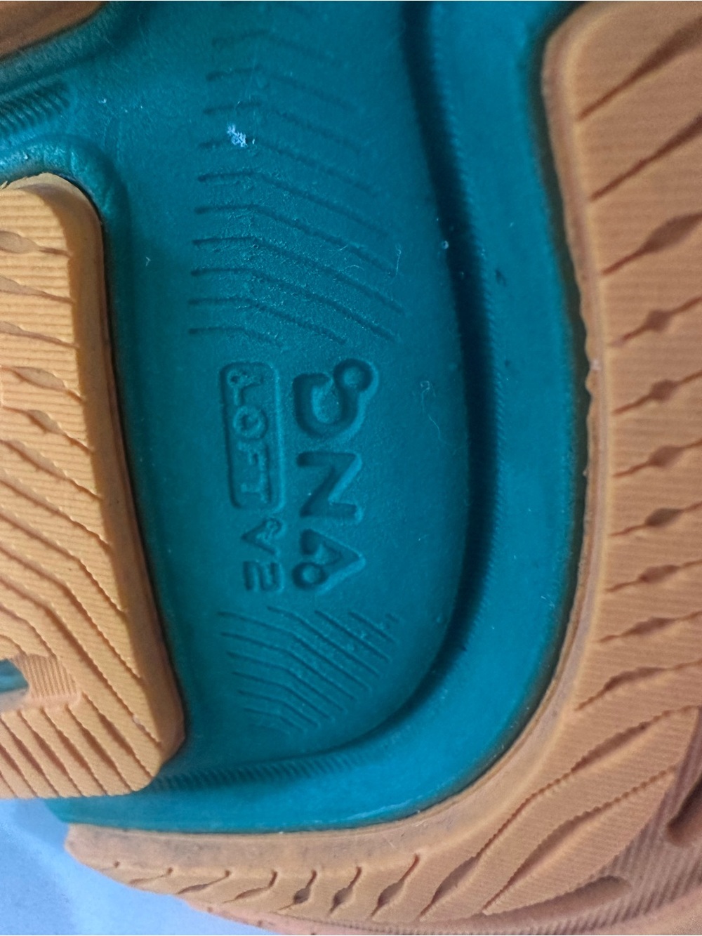 Brooks Ghost 15 "Run Lucky" St. Patrick's Day Running Shoes Women’s 7 Clover - Picture 9 of 13